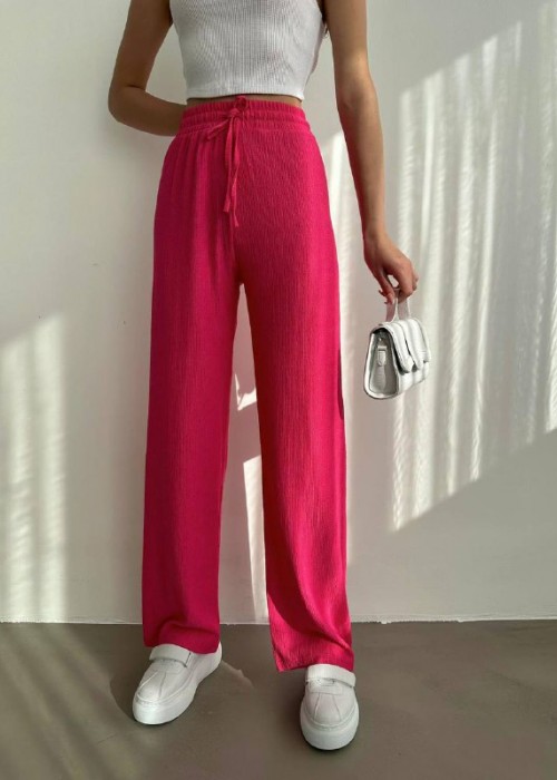 173124 RED TROUSERS