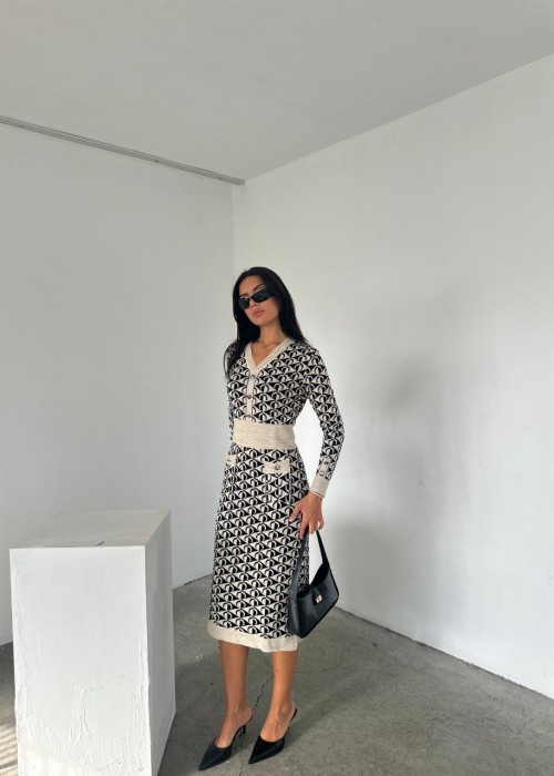 192743 GEMUSTERT KLEID STRICKWAREN