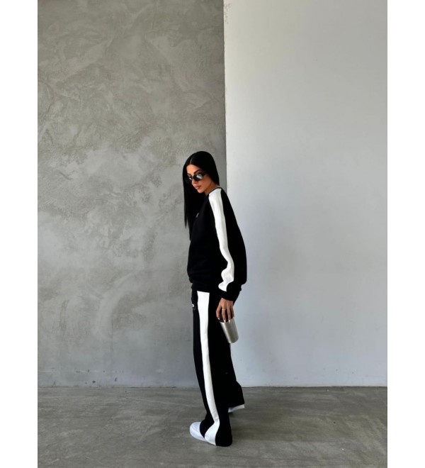 193674 BLACK TRACKSUIT 3 YARN