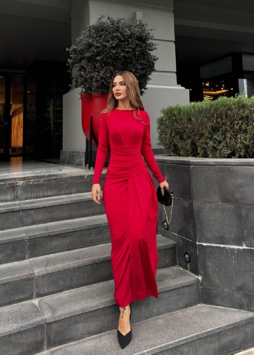 193992 ROT KLEID Zara-Modell.