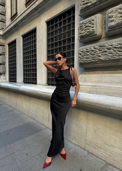 195638 SCHWARZ KLEID SATINSTOFF