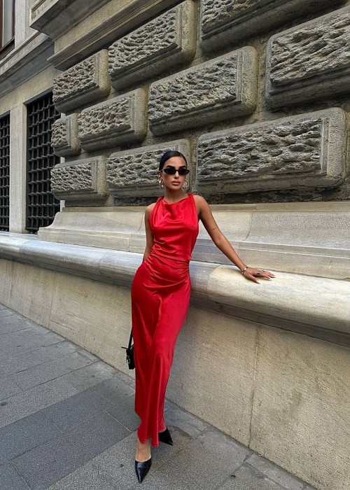 195639 ROT KLEID SATINSTOFF