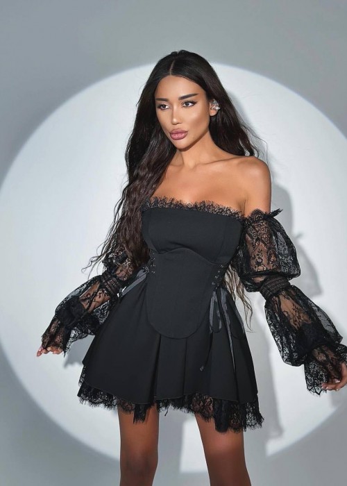 200813 SCHWARZ KLEID