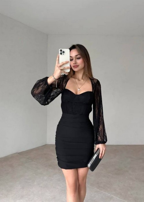 201127 SCHWARZ KLEID