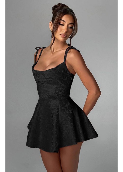 201908 SCHWARZ KLEID