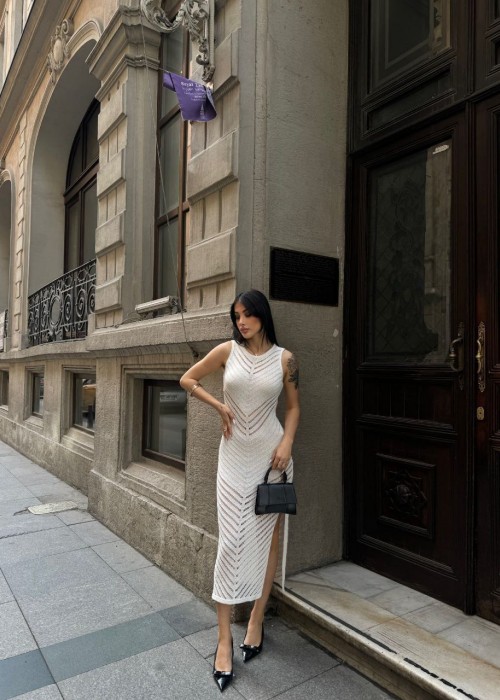 203641 WEISS KLEID STRICKWAREN