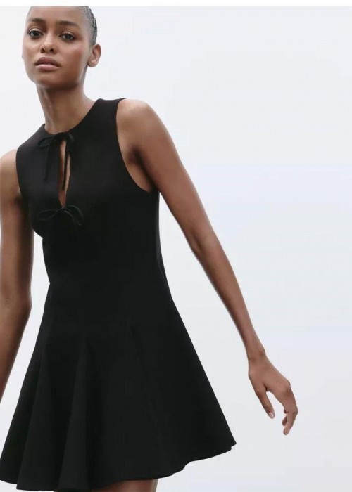 204946 SCHWARZ KLEID