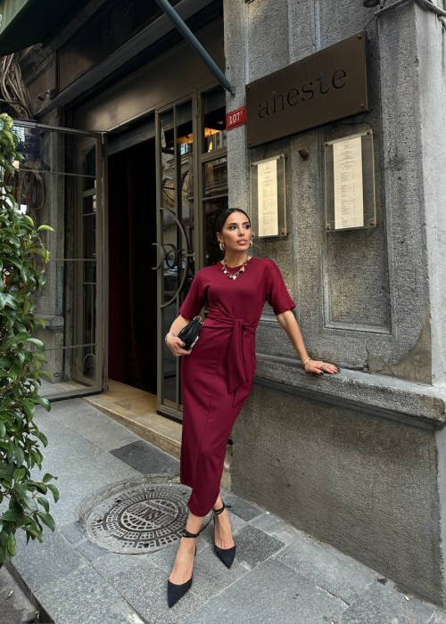 204948 BORDO KLEID