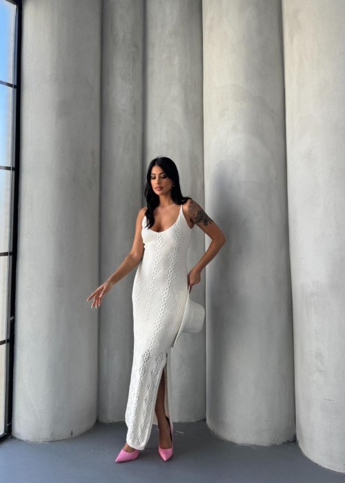 205329 WEISS KLEID STRICKWAREN