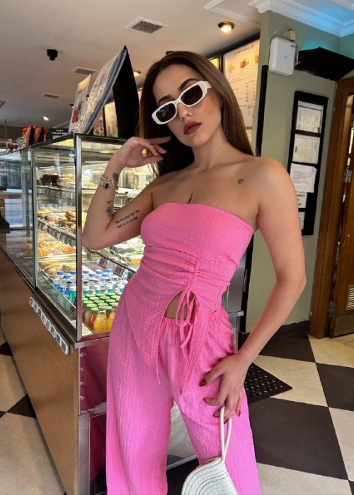 206379 PEMBE TAKIM