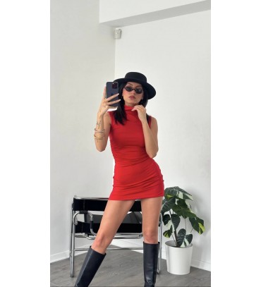 207147 KIRMIZI ELBİS...