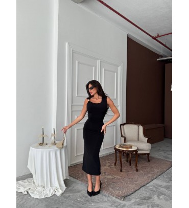 209465 SİYAH ELBİSE...