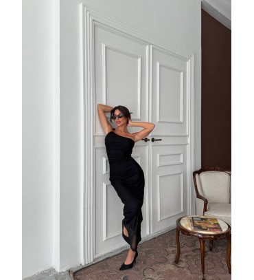 209468 SİYAH ELBİSE...