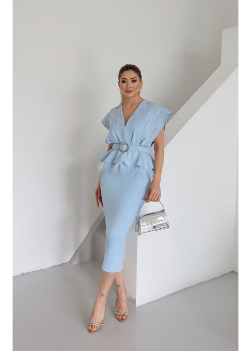 209690 BLAU COCKRAİLKLEİD Stein bestickt.