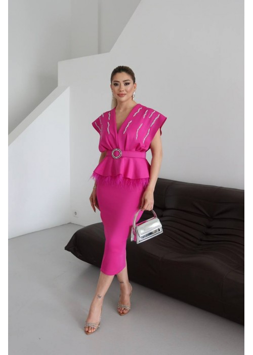 209691 ROSA COCKRAİLKLEİD Stein bestickt.