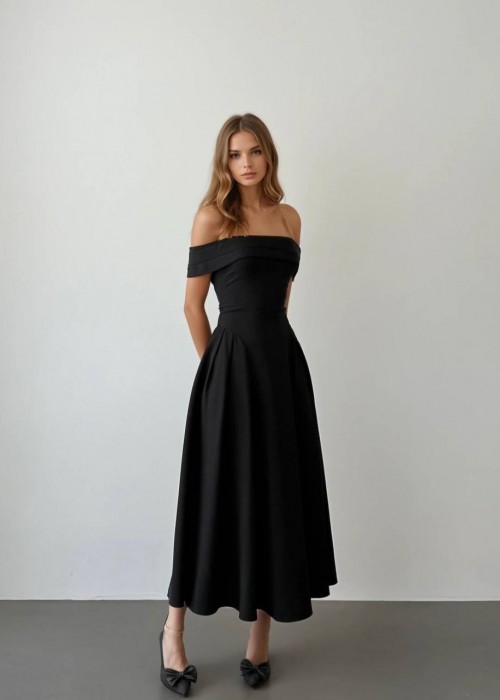 210047 SCHWARZ KLEID