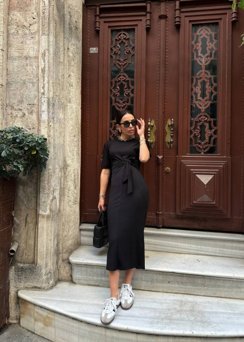 210113 BLACK DRESS