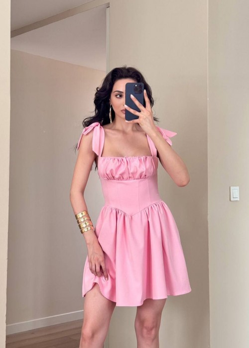 210335 PEMBE ELBİSE