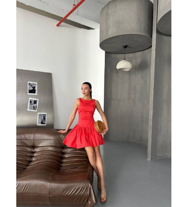 210636 KIRMIZI ELBİSE