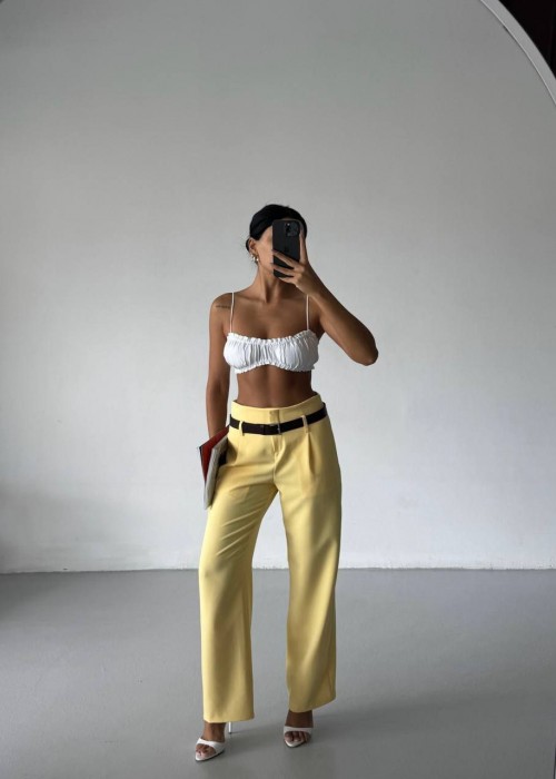 210818 YELLOW TROUSERS