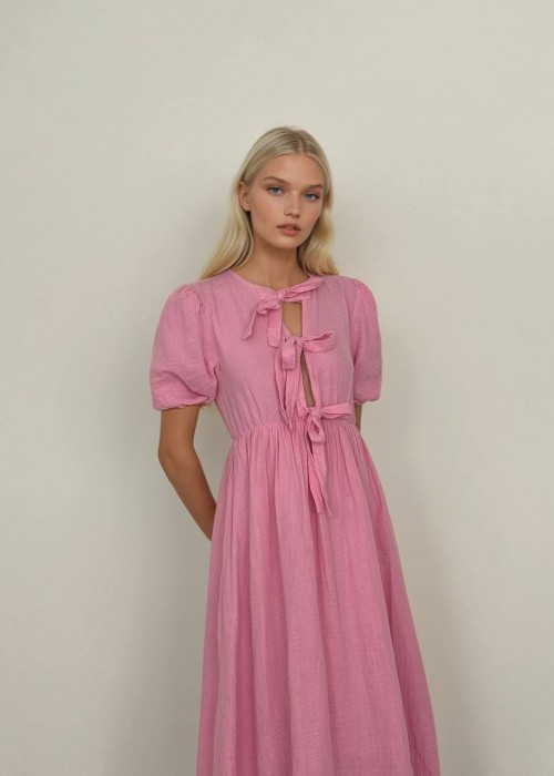 211237 PEMBE ELBİSE