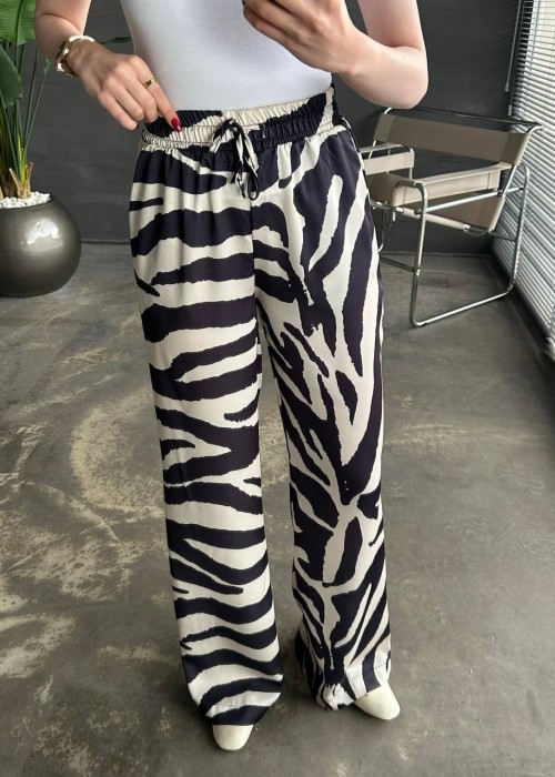 211632 BLACK TROUSERS