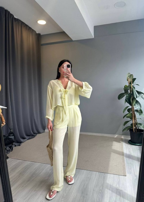 211637 YELLOW SUİT