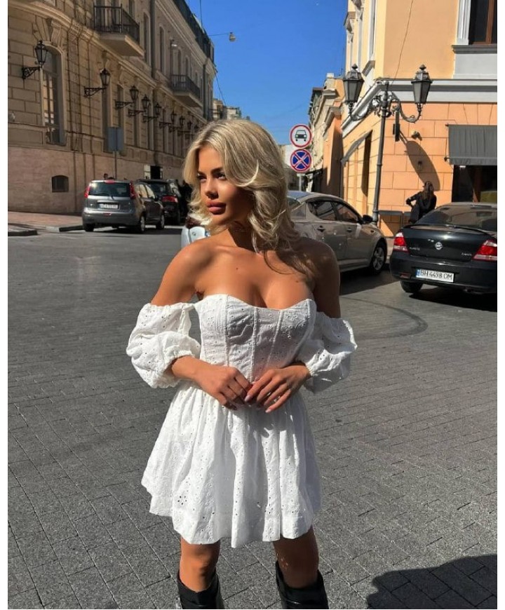 212353 BEYAZ ELBİSE BRODE KUMAŞ