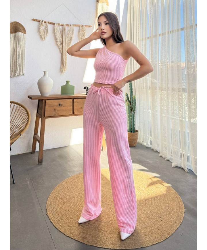 214950 PEMBE TAKIM