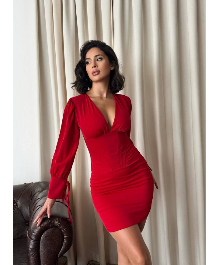 215491 KIRMIZI ELBİSE