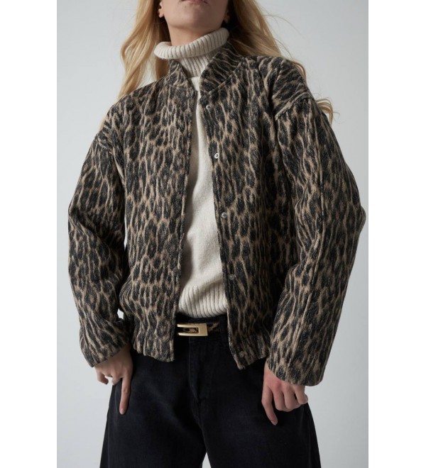 215590 LEOPARD Mont-Caban