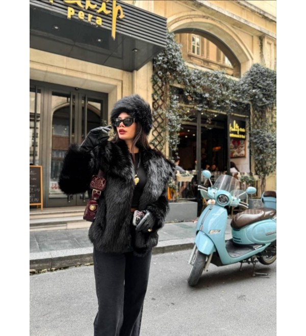215844 BLACK Mont-Caban FUR