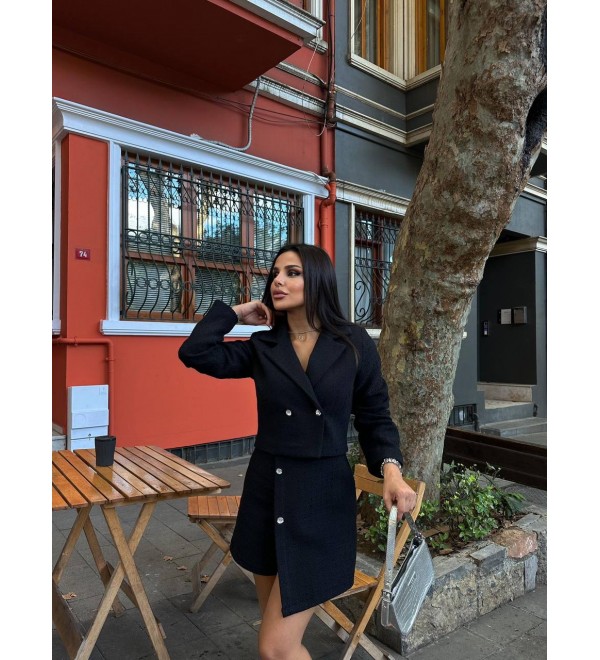 215881 SİYAH TAKIM