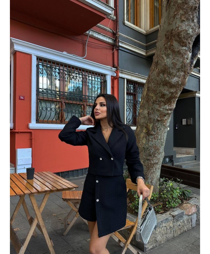 215881 SİYAH TAKIM