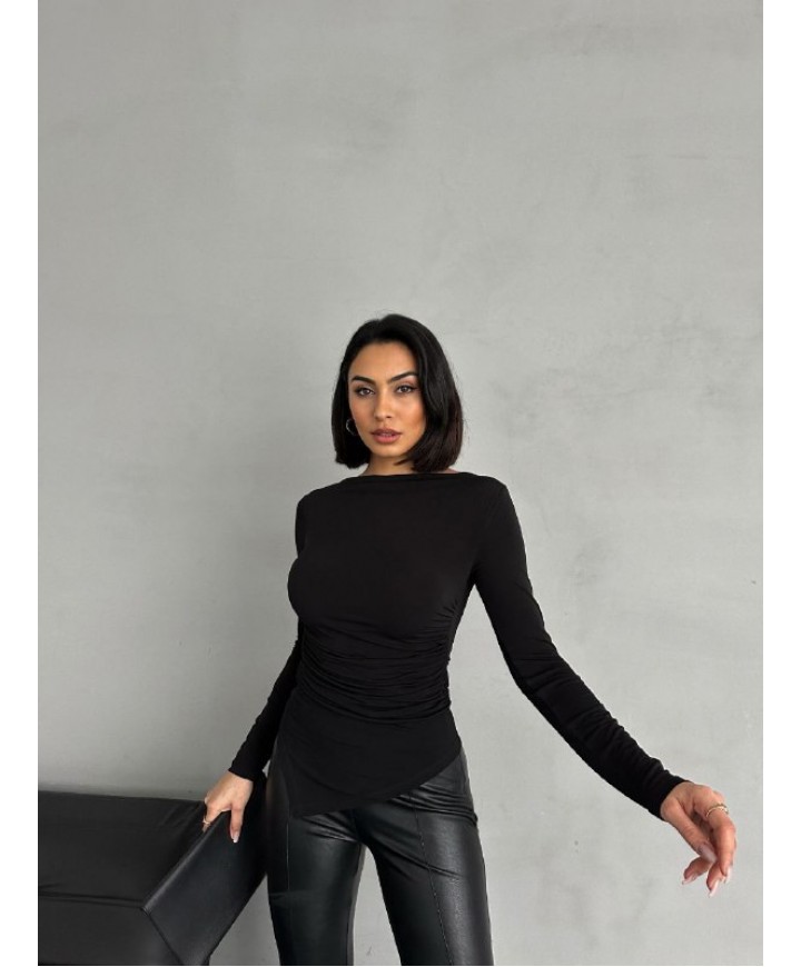 216024 SİYAH BLUZ