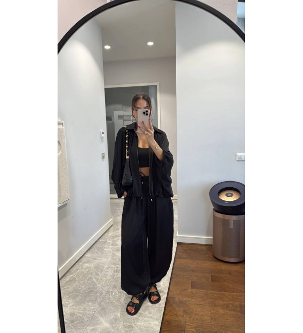 216049 SİYAH TAKIM