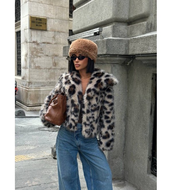 216128 LEOPARD Mont-Caban