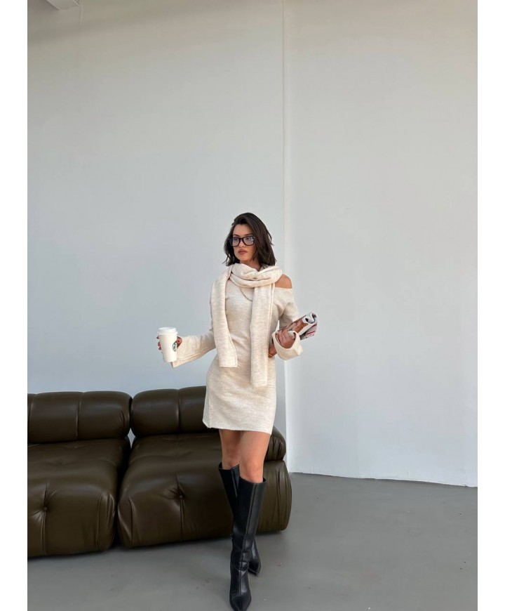 216620 KREM ELBİSE TRİKO
