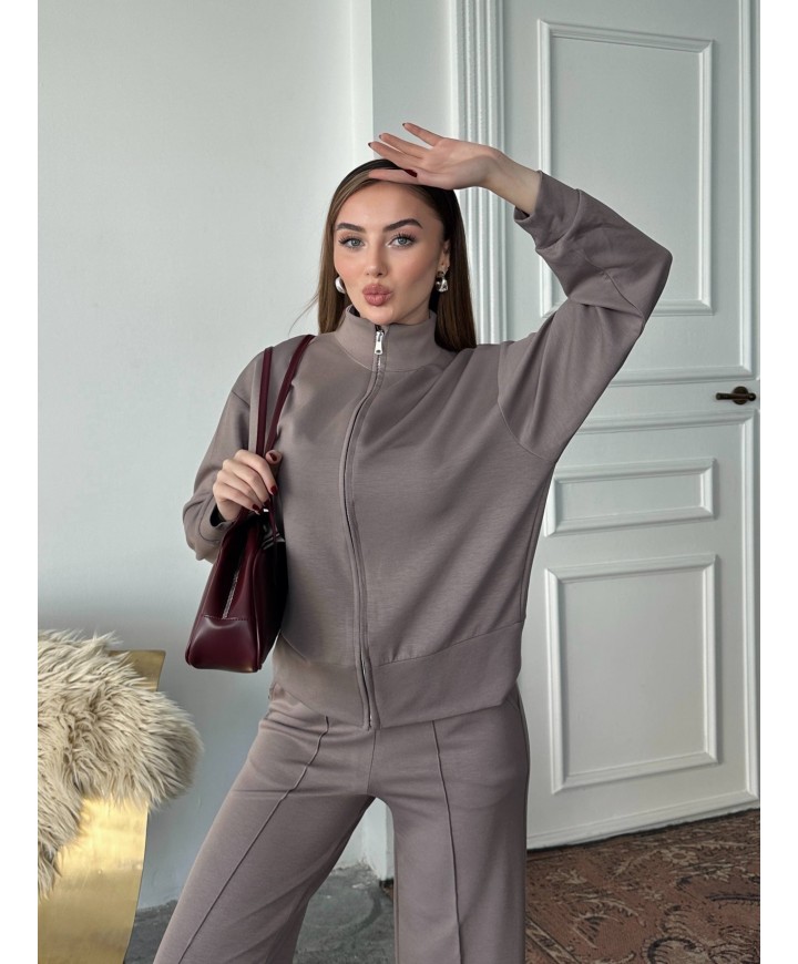 216718 RENKLİ TAKIM