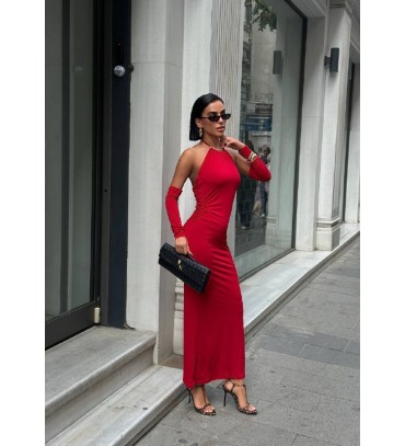 217606 KIRMIZI ELBİS...