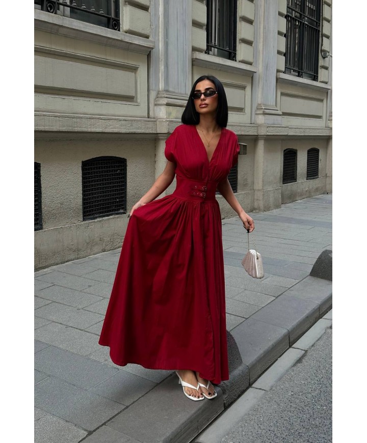 217897 KIRMIZI ELBİSE