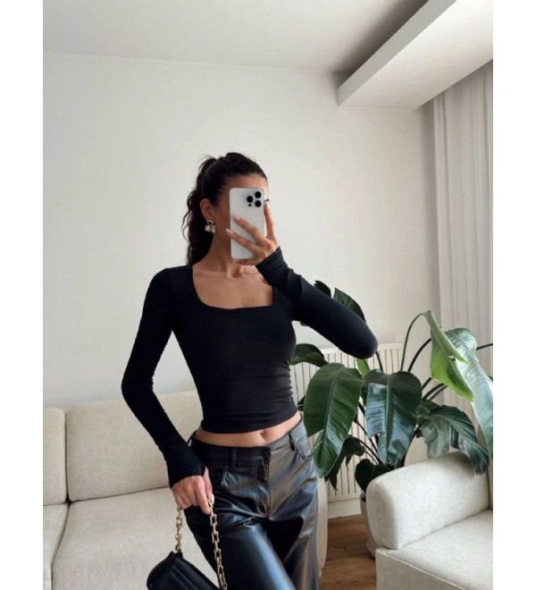 218032 BLACK BLOUSE