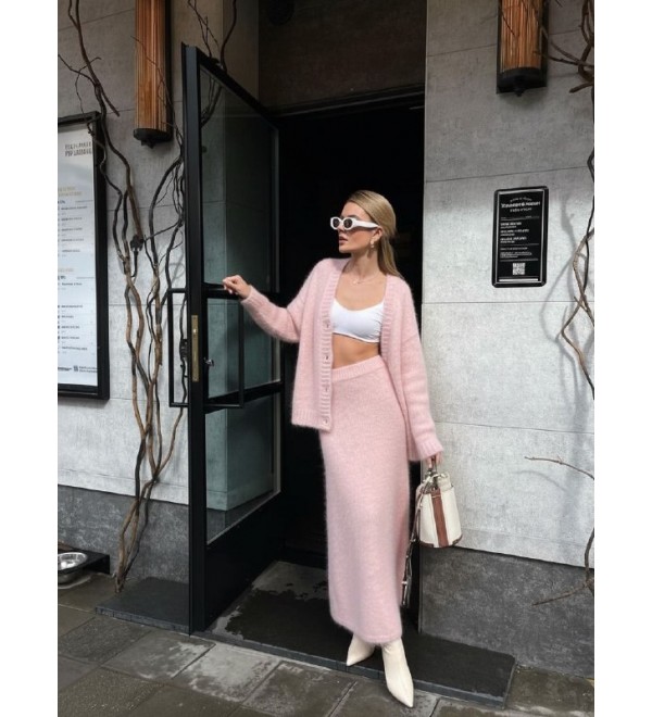 218141 PEMBE TAKIM TRİKO