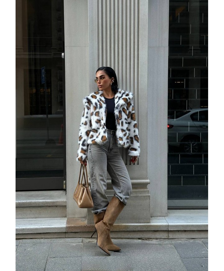 218773 EKRU MONT-KABAN