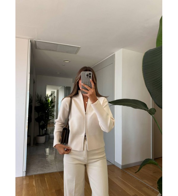 218834 BEIGE Mont-Caban