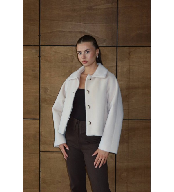219647 WHITE Mont-Caban FUR