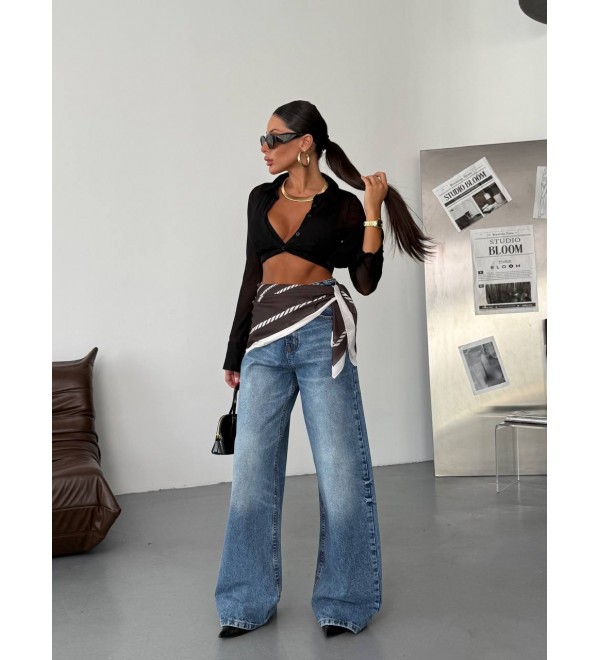 220040 BLUE JEANS