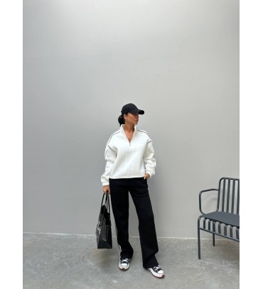 220137 BEYAZ SİYAH E...