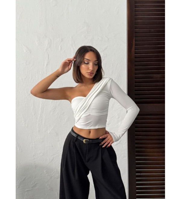 220518 WHITE BLOUSE