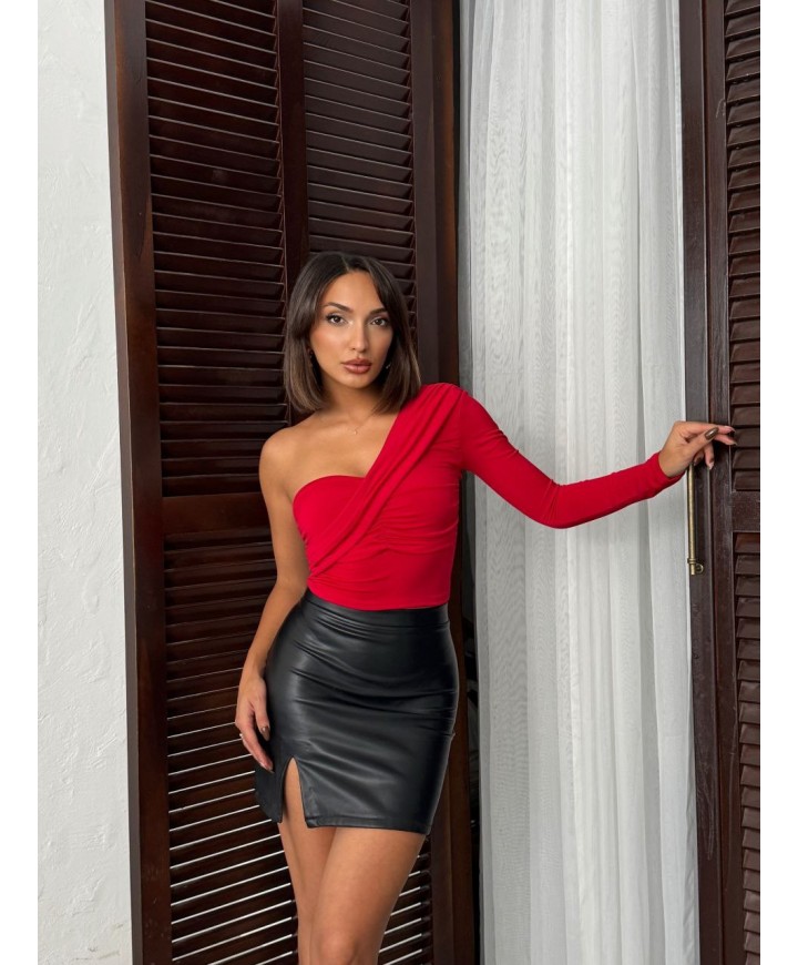 220519 RED BLOUSE